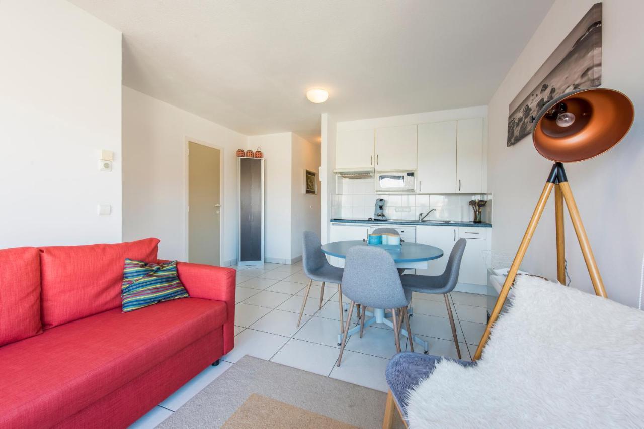 Modern Apartment With Terrace & Public Pool Bredene Luaran gambar